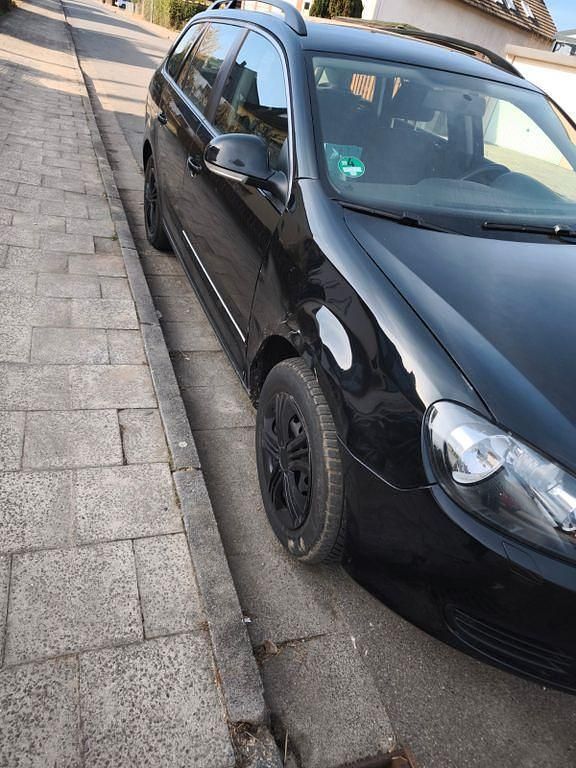 Gebraucht VW Golf VI Trendline 105 PS (77 kW) 2010 Schwarz Kleinwagen