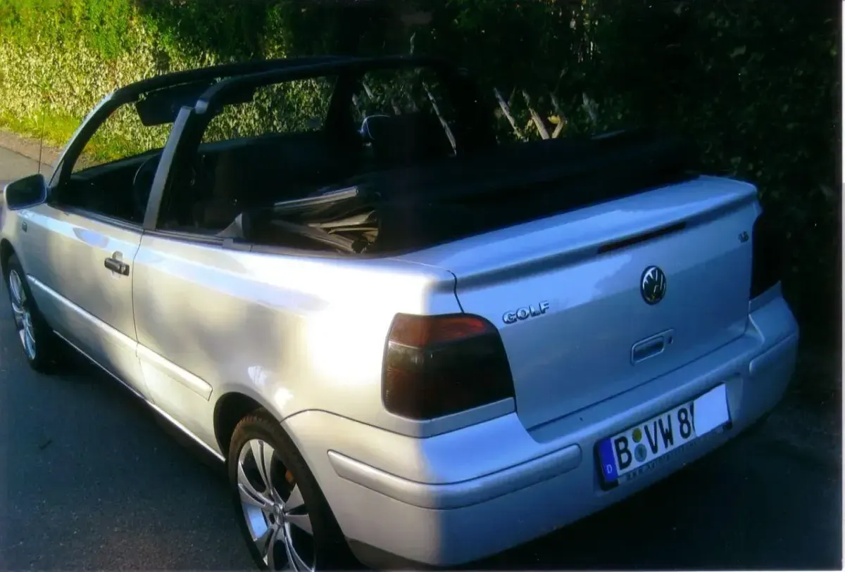 Gebraucht VW Golf IV Highline 100 PS (73 kW) 1999 Silber Cabrio