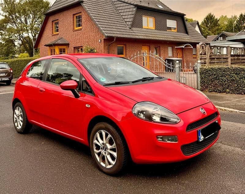 Rot Gebraucht 2012 Fiat Punto Kleinwagen | 2.749 € (Guter Preis) - Bild 1/4
