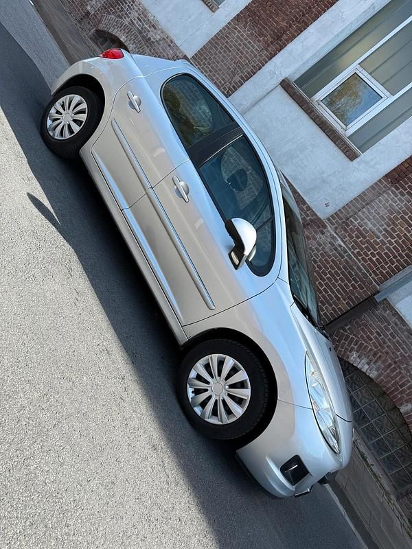 Gebraucht Peugeot 207 120 PS (88 kW) 2012 Silber Limousine