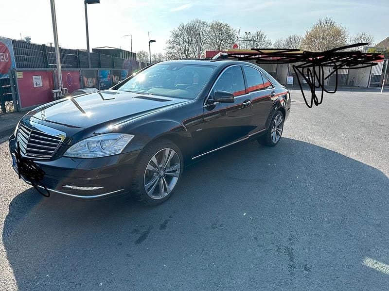 Gebraucht Mercedes S350 258 PS (189 kW) 2012 Schwarz Limousine