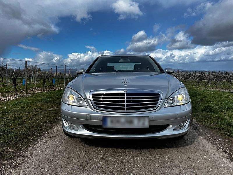Usata Mercedes S320 235 CV (172 kW) 2006 Argento Berlina