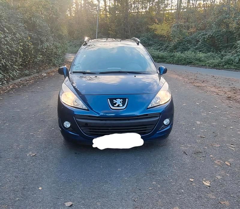 Blau Gebraucht 2010 Peugeot 207 Kombi | 2.099 € (Fairer Preis) - Bild 1/4
