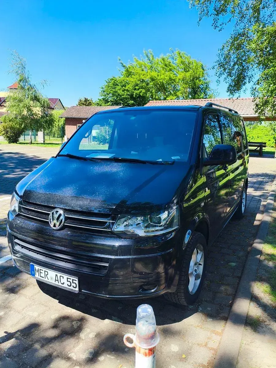 Gebraucht VW Multivan 179 PS (131 kW) 2013 Schwarz Van / Kleinbus