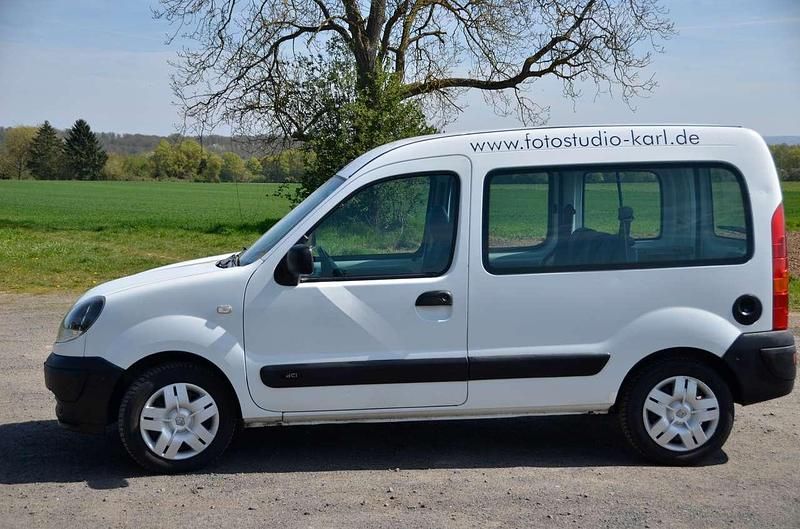 Usado Renault Kangoo Campus 95 HP (69 kW) 2007 Branco Monovolume