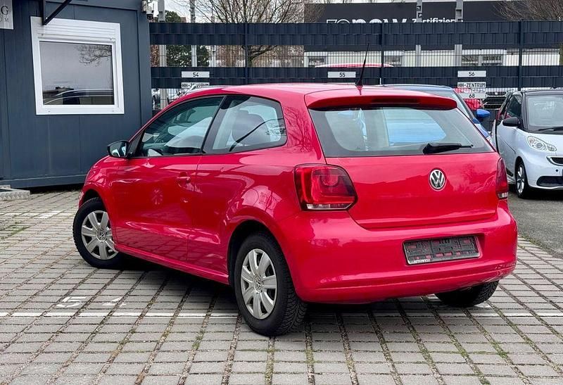 Gebraucht VW Polo Trendline 75 PS (55 kW) 2010 Rot Kleinwagen