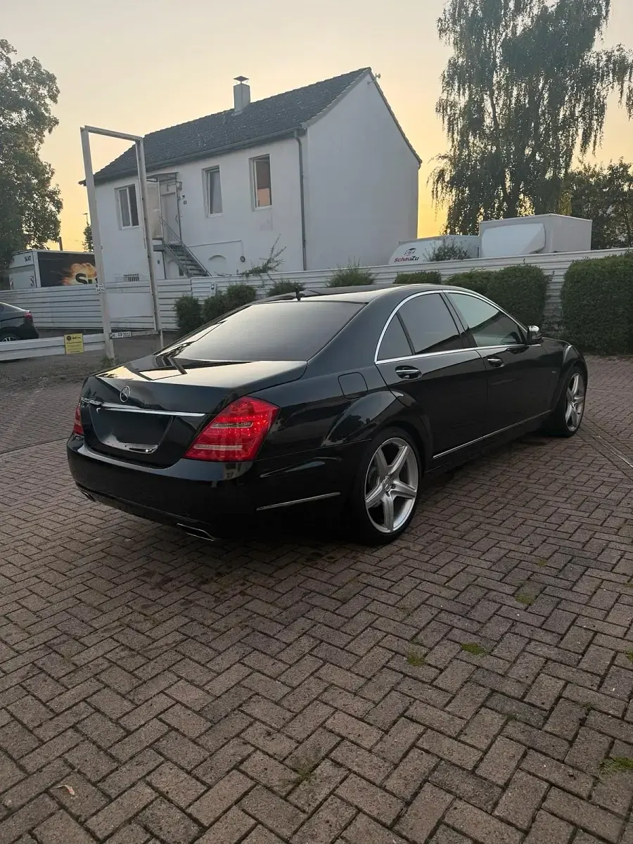Gebraucht Mercedes S350 258 PS (189 kW) 2013 Schwarz Limousine
