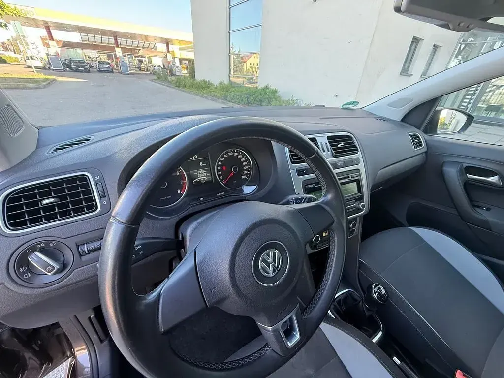 Gebraucht VW Polo Life 86 PS (63 kW) 2013 Braun Kleinwagen