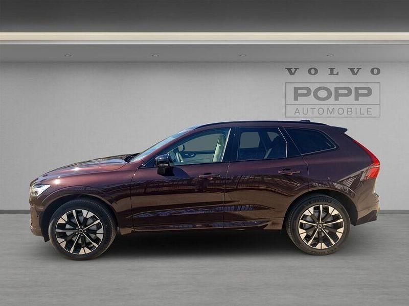 Gebraucht Volvo XC60 Plus 250 PS (183 kW) 2025 Mulberry red SUV