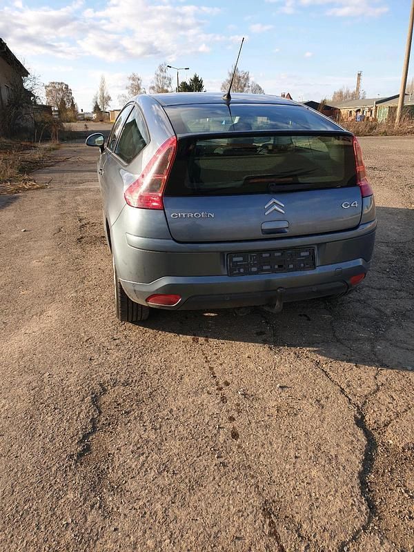 Gebraucht Citroën C4 65 PS (47 kW) 2007 Grau Kleinwagen
