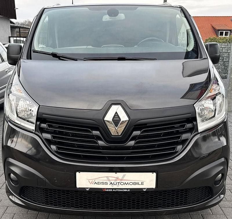 Gebraucht Renault Trafic 121 PS (88 kW) 2019 Schwarz Van / Kleinbus
