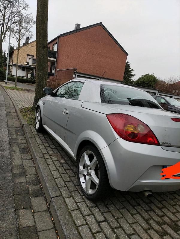Gebraucht Opel Tigra 125 PS (91 kW) 2005 Cabrio