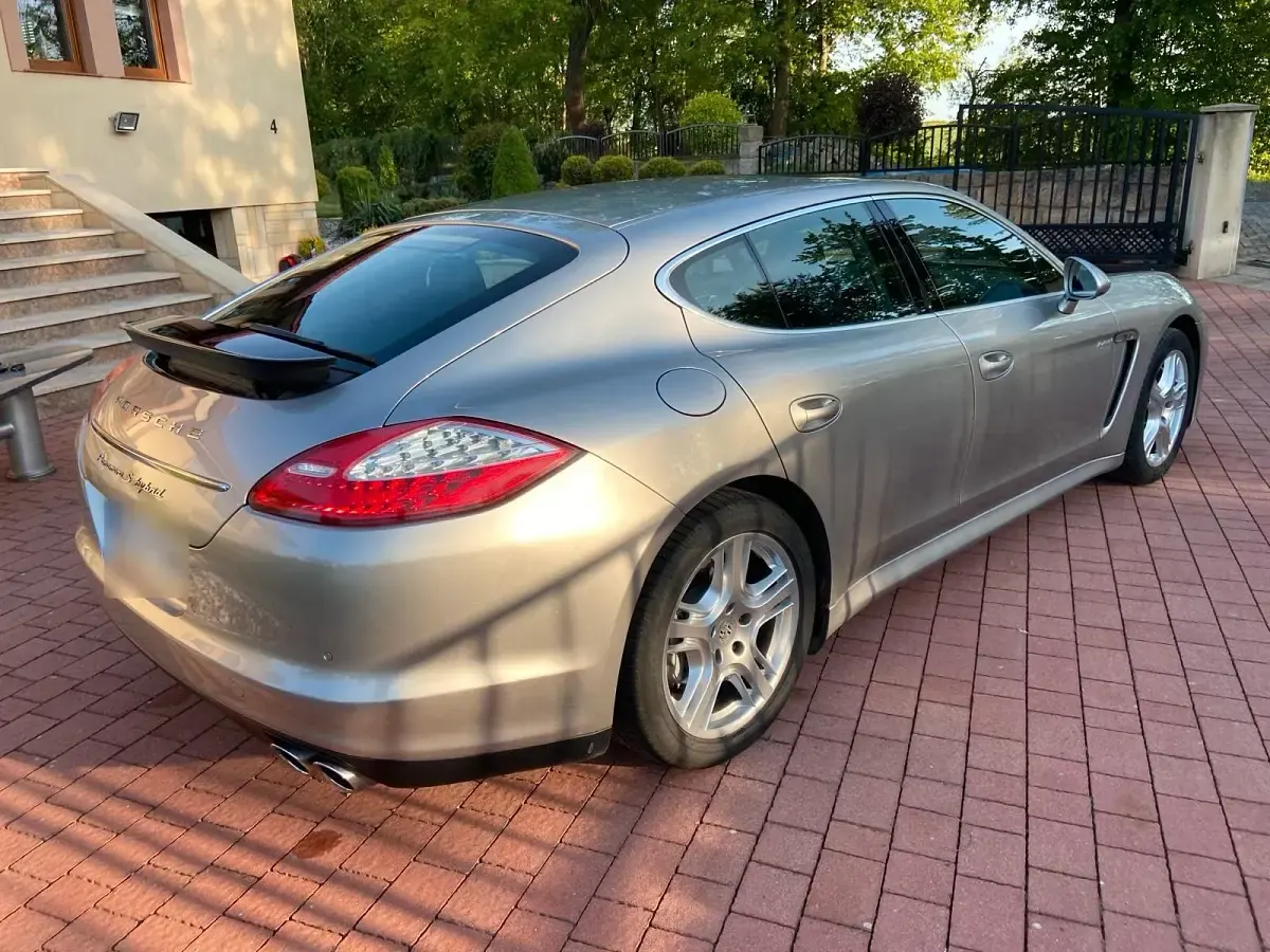 Gebraucht Porsche Panamera 380 PS (279 kW) 2012 Andere farben Kleinwagen