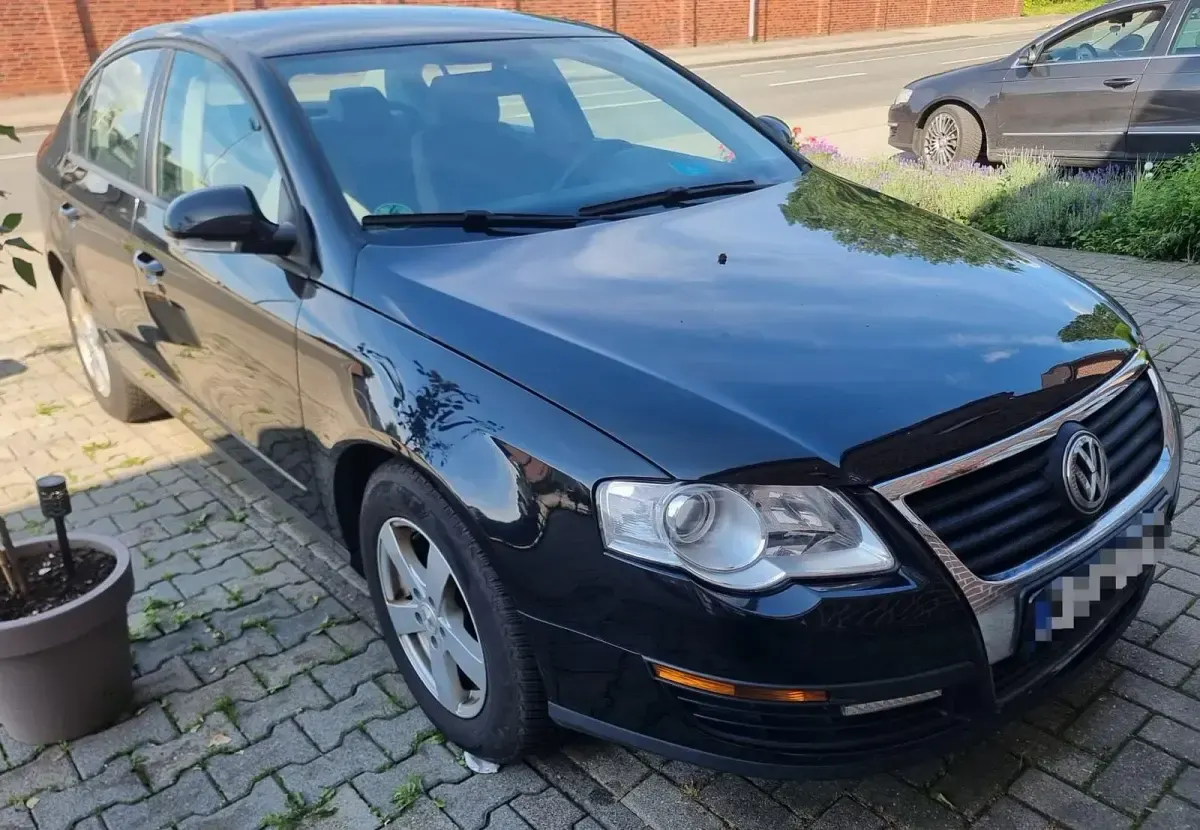 Gebraucht VW Passat 105 PS (77 kW) 2005 Schwarz Limousine