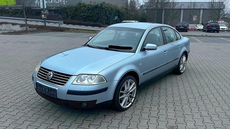 Gebraucht VW Passat 101 PS (74 kW) 2001 Grau Limousine