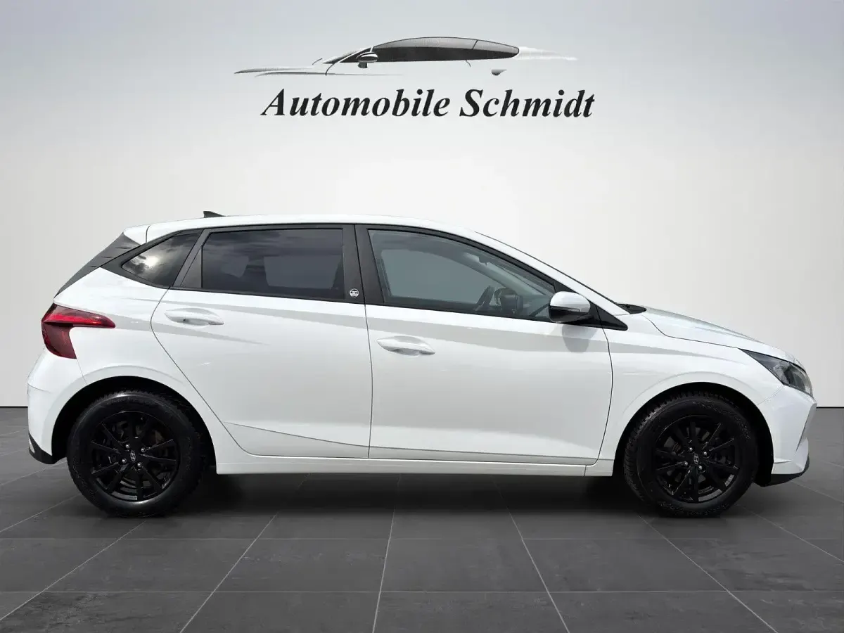 Gebraucht Hyundai i20 Edition 30 101 PS (74 kW) 2022 Weiß Kleinwagen