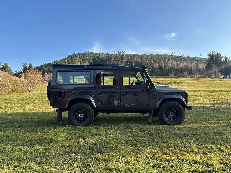 Braun Gebraucht 2012 Land Rover Defender SUV | 55.000 € (Etwas zu teuer) - Bild 1/4