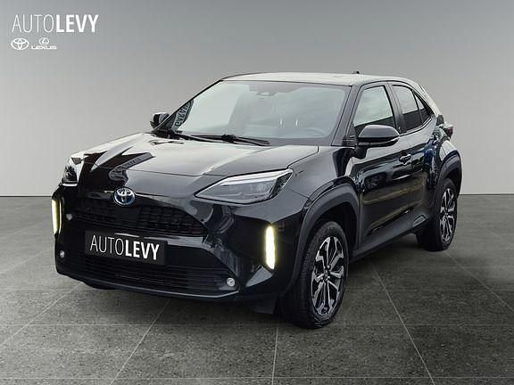 Gebraucht Toyota Yaris Hybrid Connect Style 116 PS (85 kW) 2023 Mysticschwarz mica SUV