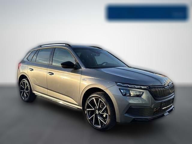 Grau metallic Gebraucht 2023 Skoda Kamiq Monte Carlo SUV | 32.080 € (Teuer) - Bild 1/1