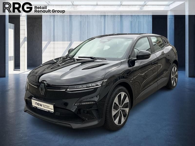 Schwarz Gebraucht 2022 Renault Mégane Evolution Limousine | 25.990 € (Superpreis) - Bild 1/3