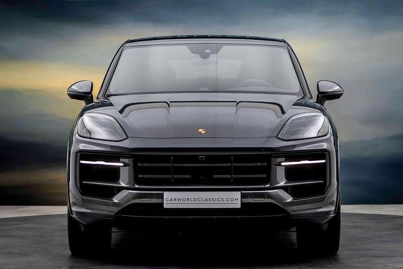 Gebraucht Porsche Cayenne Coupe 470 PS (345 kW) 2024 Grau Coupé