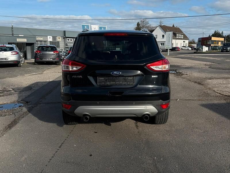 Gebraucht Ford Kuga Trend 150 PS (110 kW) 2013 Pantherschwarz metallic SUV