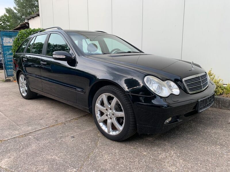 Schwarz unilack Gebraucht 2002 Mercedes C220 Kombi | 3.995 € (Teuer) - Bild 1/4