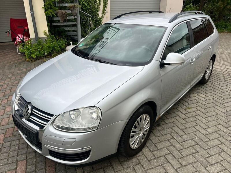 Silber Gebraucht 2008 VW Golf V Comfortline Kombi | 1.900 € (Guter Preis) - Bild 1/4