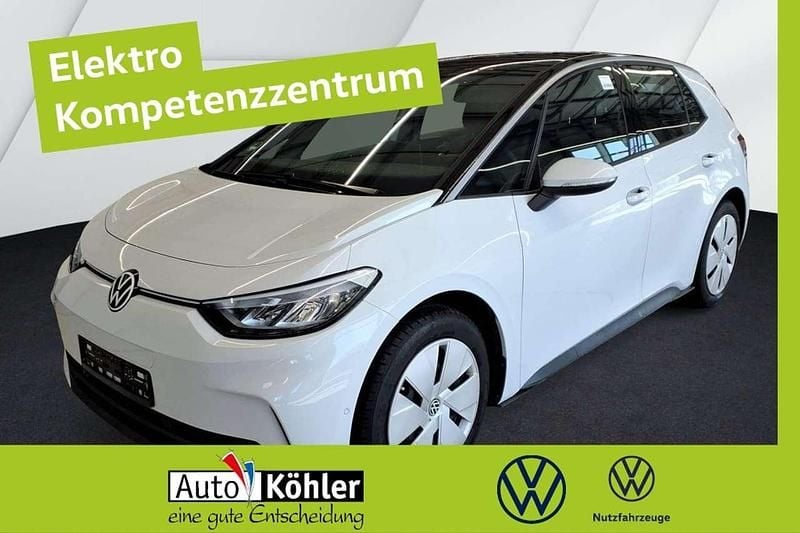 Gletscherweiß / grau melange Gebraucht 2024 VW ID.3 Pro Kleinwagen | 30.090 € (Superpreis) - Bild 1/3