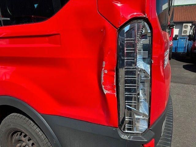 Usado Ford Transit Trend 105 HP (77 kW) 2017 Vermelho Carrinha