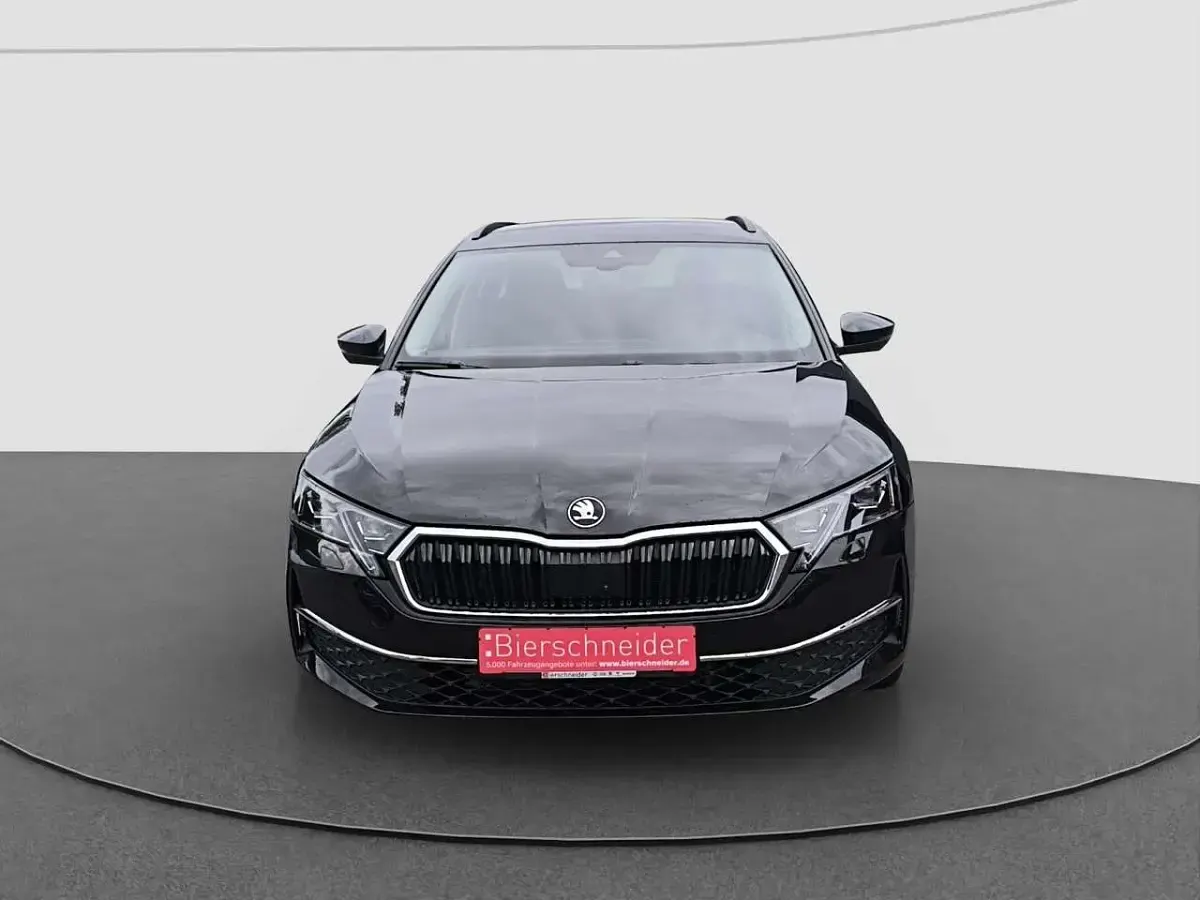 Gebraucht Skoda Octavia Selection 150 PS (110 kW) 2025 Schwarz magic perleffekt (metallic) Kombi