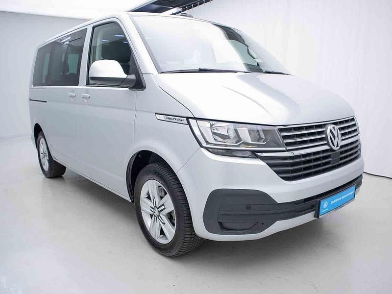 Gebraucht VW Multivan Comfortline 204 PS (150 kW) 2022 Reflexsilber metallic Van