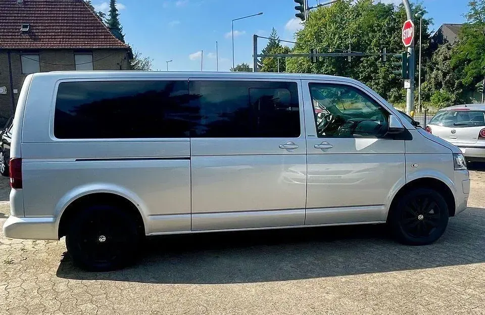 Second-hand VW Multivan Life 186 CP (136 kW) 2013 Monovolum
