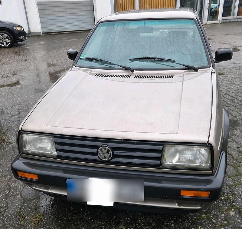 Second-hand VW Jetta 70 CP (51 kW) 1991 Auriu Berlinǎ