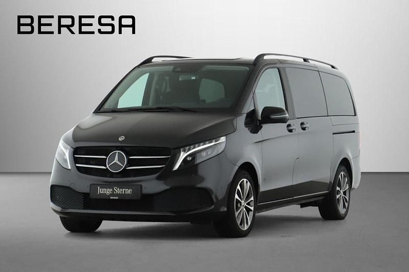 Graphitgrau Gebraucht 2024 Mercedes V300 Night Van / Kleinbus | 56.880 € (Superpreis) - Bild 1/4