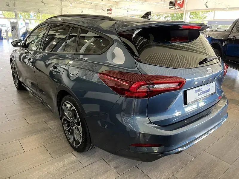 Gebraucht Ford Focus ST-Line X 155 PS (114 kW) 2025 Blau (chromablau) Kombi