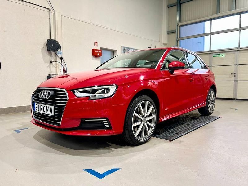 Rot Gebraucht 2020 Audi A3 Sportback e-tron Sport Kleinwagen | 20.400 € (Fairer Preis) - Bild 1/4