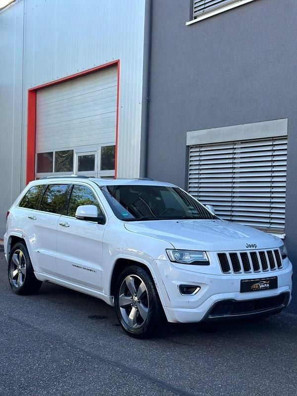 Weiß Gebraucht 2015 Jeep Grand Cherokee Overland SUV | 10.990 € (Guter Preis) - Bild 1/4