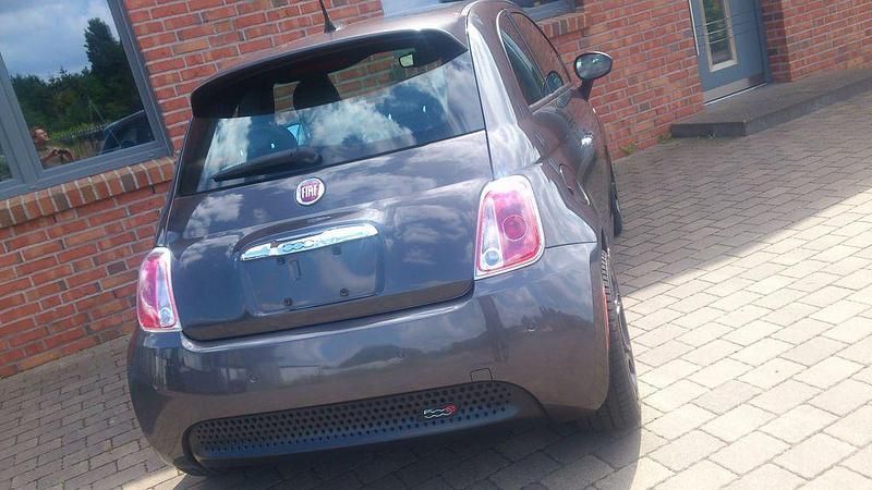 Gebraucht 2016 Fiat 500e Abarth Kleinwagen | 9.900 € (Guter Preis) - Bild 1/4