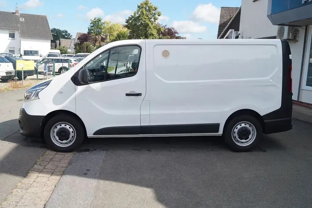 Gebraucht Renault Trafic 120 PS (88 kW) 2021 Weiß Van / Kleinbus