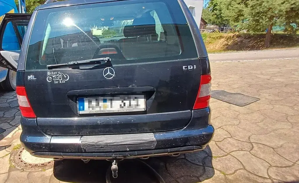 Gebraucht Mercedes ML270 163 PS (119 kW) 2003 Schwarz SUV