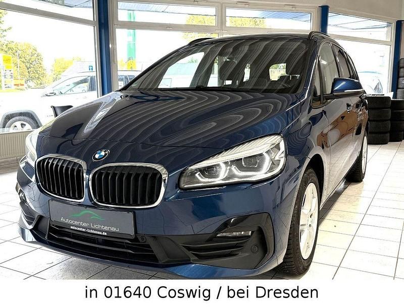 Blau Gebraucht 2021 BMW 218 Gran Tourer Van / Kleinbus | 18.250 € (Guter Preis) - Bild 1/4