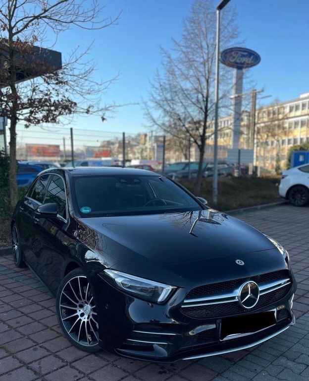 Schwarz Gebraucht 2019 Mercedes A35 AMG AMG Limousine | 25.790 € (Superpreis) - Bild 1/4