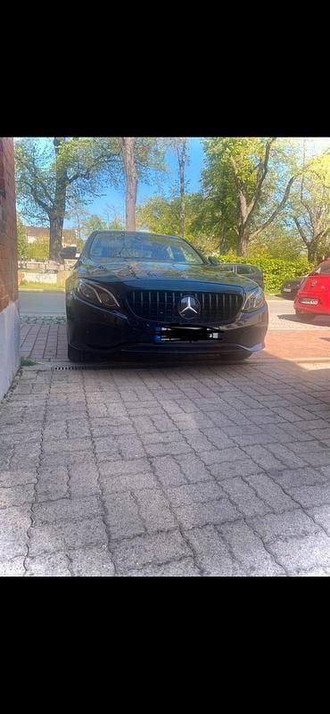 Gebraucht Mercedes E200 2017 Schwarz Limousine