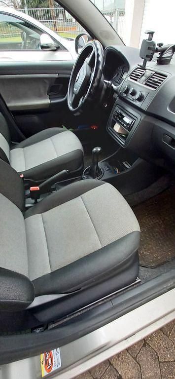 Gebraucht Skoda Fabia 60 PS (44 kW) 2009 Bronze Limousine