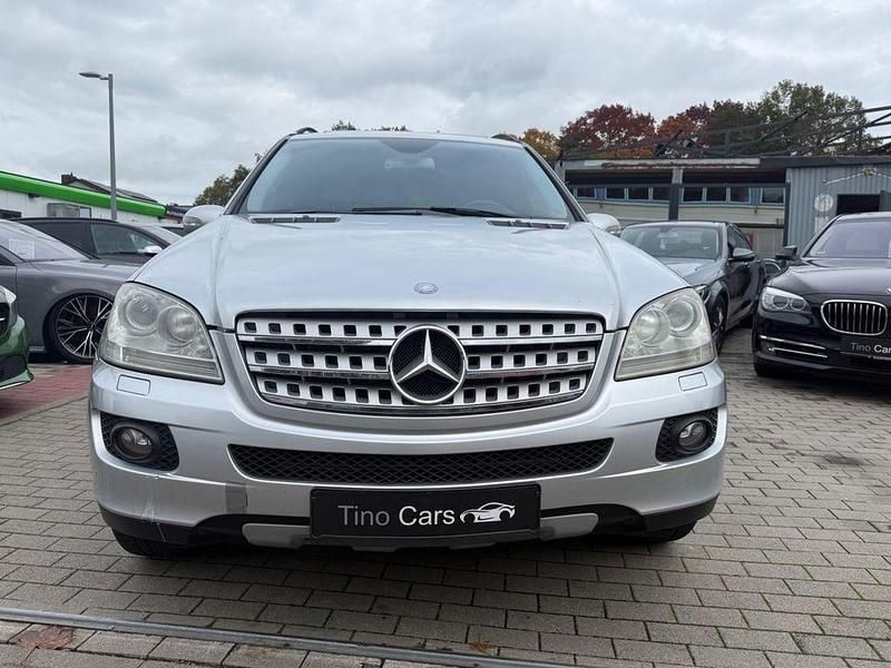 Silber Gebraucht 2006 Mercedes ML350 SUV | 7.699 € (Fairer Preis) - Bild 1/4