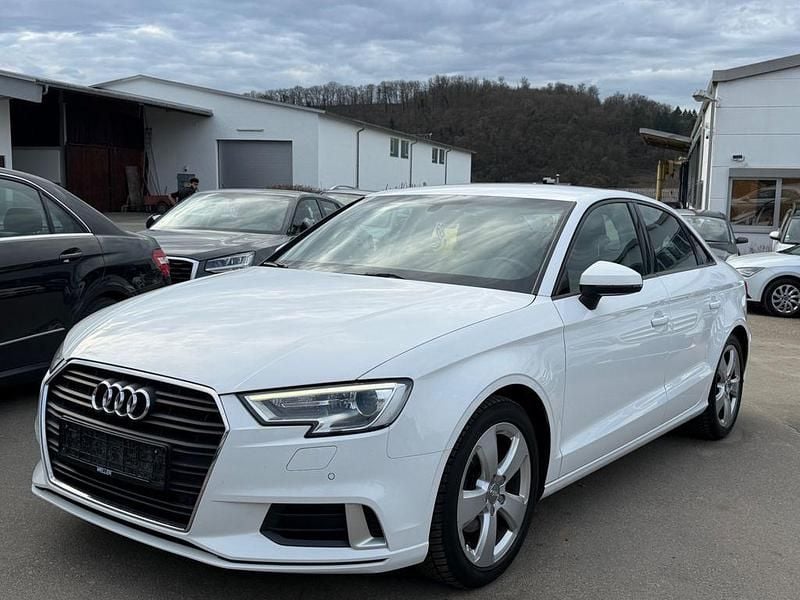 Gebraucht Audi A3 Sport 150 PS (110 kW) 2018 Weiß Limousine