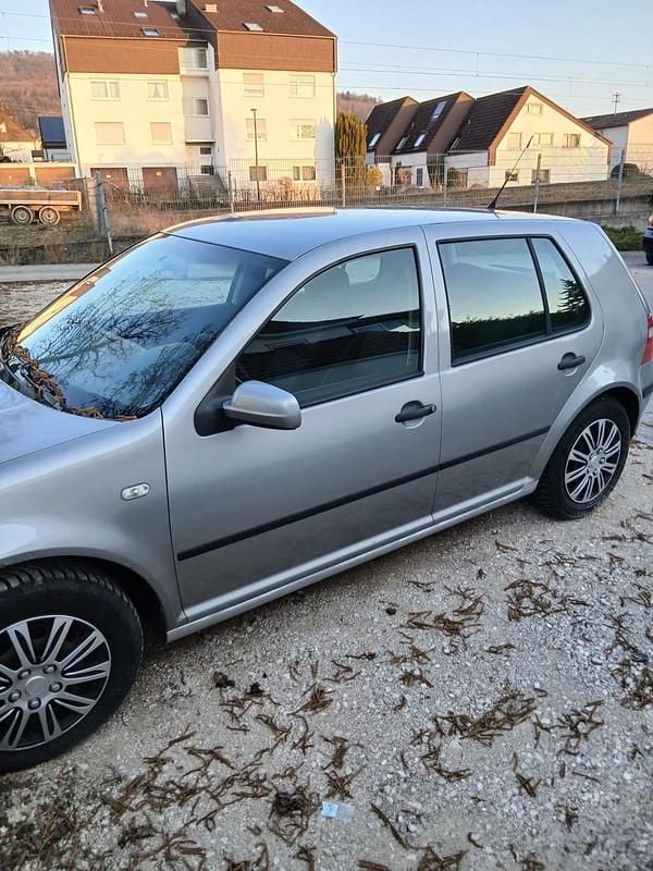 Gebraucht VW Golf IV 101 PS (74 kW) 2003 Grau Limousine