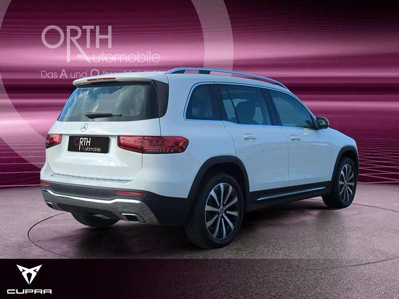 Gebraucht Mercedes GLB200 163 PS (119 kW) 2023 Unilack polarweiß SUV