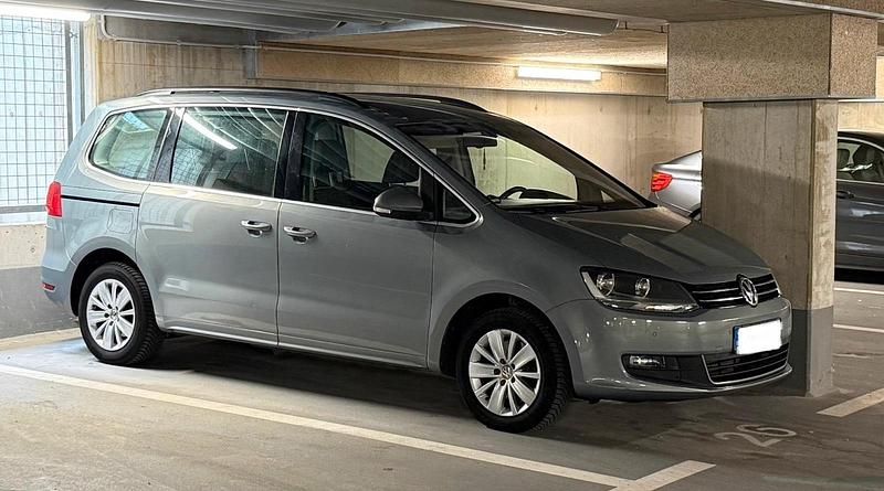 Grau Gebraucht 2012 VW Sharan Van / Kleinbus | 7.000 € (Superpreis) - Bild 1/4